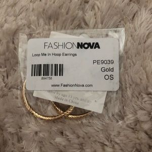 Gold hoop earrings *NEVER BEEN OPEN*